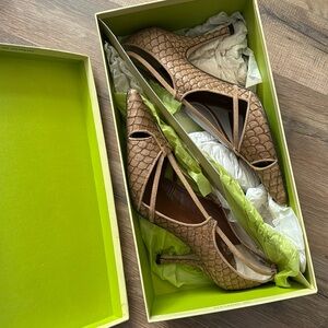 Max Studio Brown Fish skin Heels - size 7.5. Like New